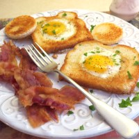 https://myyellowfarmhouse.files.wordpress.com/2013/08/eggs-in-a-frame-cooked-for-end-of-post.jpg?w=200&h=200&crop=1