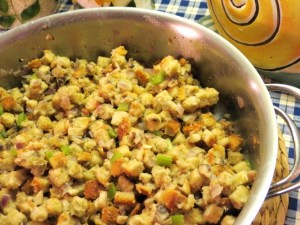 Make-Ahead Turkey Dinner - "Herb Stuffing with Baby Bella Mushrooms" - My Yellow Farmhouse.com