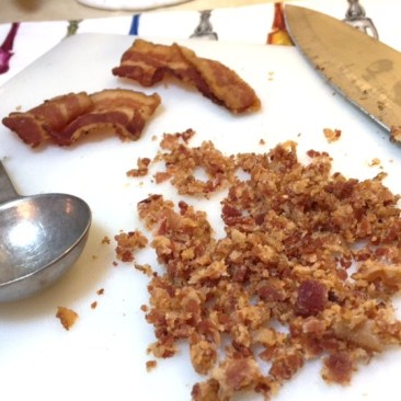 5-crunchy-nutty-apple-crisp-with-a-sprinkling-of-bacon-my-yellow-farmhouse