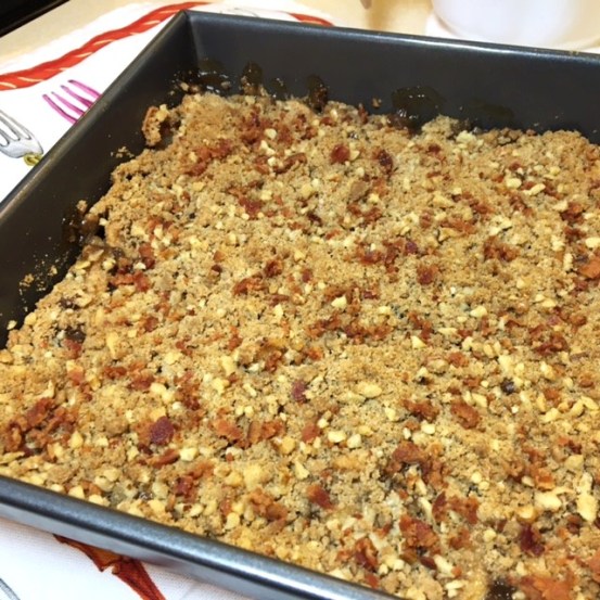 6-crunchy-nutty-apple-crisp-with-a-sprinkling-of-bacon-my-yellow-farmhouse